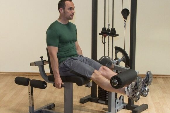 Leg flexion-extension in the gym for treatment of prostatitis